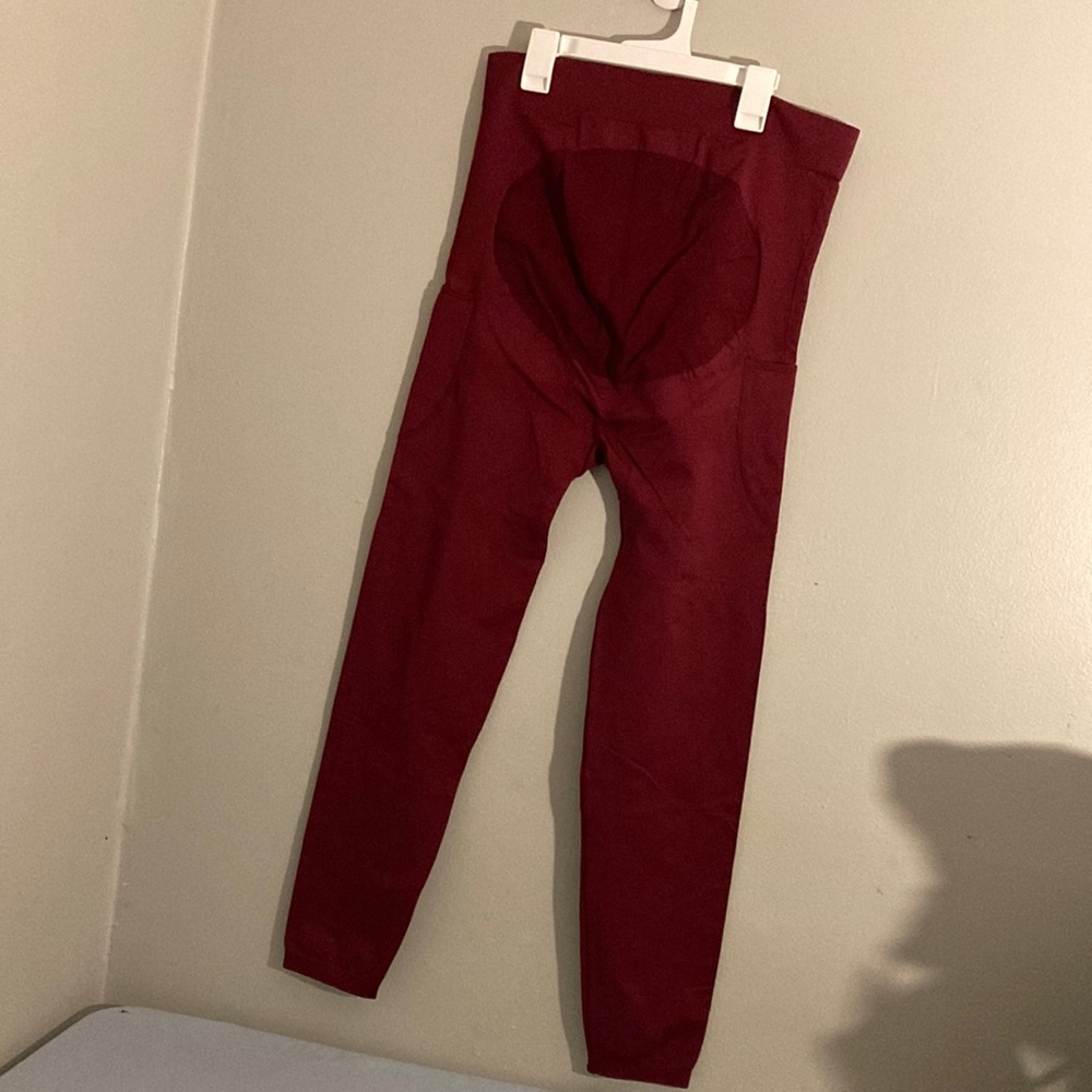 High waisted maroon Mirity Maternity leggings brand new never worn